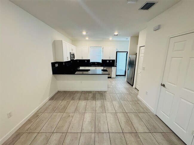 1606 SW 28th Ct in Fort Lauderdale, FL - Building Photo - Building Photo