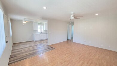 267 W 6th Ave in Escondido, CA - Building Photo - Building Photo