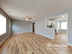 262 Stonewood Dr in West Columbia, SC - Building Photo - Building Photo