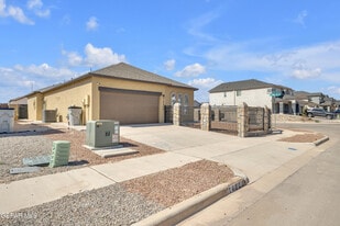 14800 Sam Garcia Ave in El Paso, TX - Building Photo