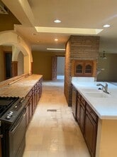 250 Theresa Dr in Cloverdale, CA - Building Photo - Building Photo