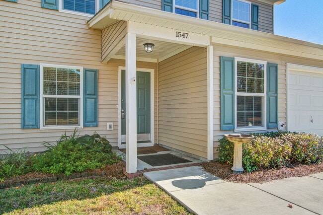 1547 Clark Sound Cir in Charleston, SC - Building Photo - Building Photo