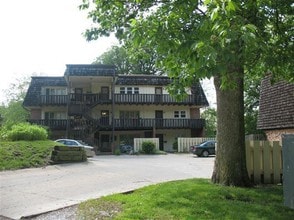 Adams Earl Luxury Condos in Lafayette, IN - Building Photo - Building Photo