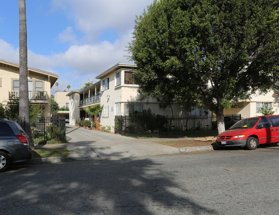 Berendo Apartments in Los Angeles, CA - Foto de edificio