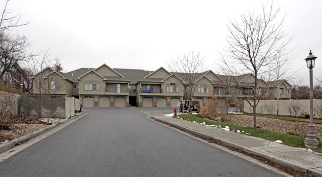 Cypress Townhomes in Salt Lake City, UT - Building Photo - Building Photo