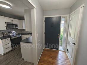 351 HERITAGE Vlg in Southbury, CT - Building Photo - Building Photo