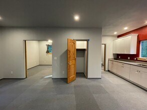 12570 Mays Canyon Rd in Guerneville, CA - Building Photo - Building Photo