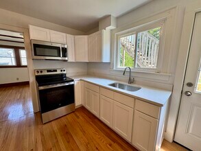 10 Morgan Park in Clinton, CT - Building Photo - Building Photo