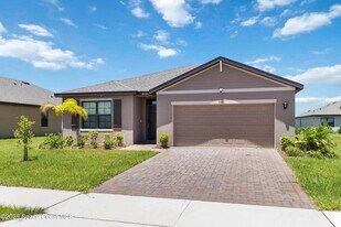 7144 Topaz Dr in Grant Valkaria, FL - Building Photo