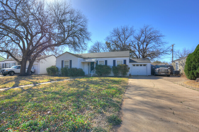 2513 28th St in Lubbock, TX - Building Photo - Building Photo