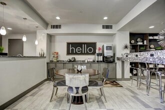 The Station at Riverfront Park in Denver, CO - Foto de edificio - Building Photo