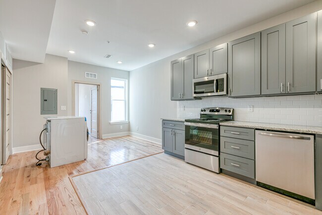 2808 Cecil B Moore Ave, Unit 2