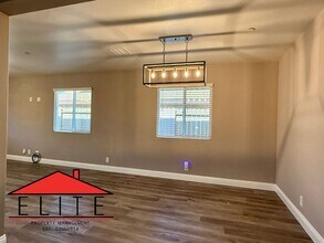 1001 S Farragut St in Ridgecrest, CA - Building Photo - Building Photo