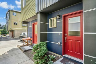 4795 35th Ave S in Seattle, WA - Building Photo