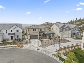28649 Windbreak Tr in Santa Clarita, CA - Building Photo