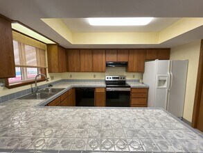 3830 SE 167th Ave in Portland, OR - Building Photo - Building Photo