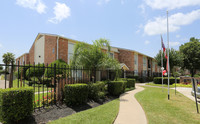 Spring Oaks Apartments photo'