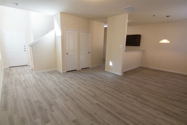 4135 Farmers Pass Rd in Houston, TX - Foto de edificio - Building Photo