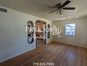 554 Asbury Pl in Colorado Springs, CO - Building Photo - Building Photo