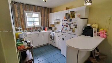 833 10th St in Miami Beach, FL - Building Photo - Building Photo