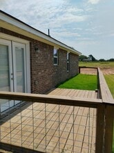208 Hoover Ln in Azle, TX - Building Photo - Building Photo