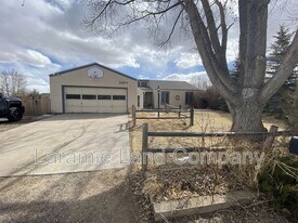 2664 W Jefferson St in Laramie, WY - Building Photo