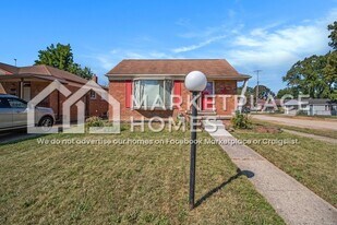 271 Gilman St in Garden City, MI - Building Photo