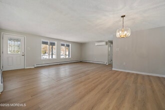 261 Oak Ave in Stafford Township, NJ - Building Photo - Building Photo