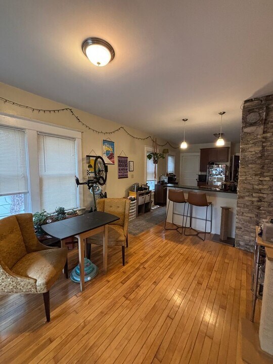 2939-39B N Pierce St in Milwaukee, WI - Building Photo