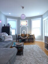 1615 Tremont St in Boston, MA - Building Photo - Building Photo