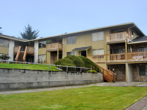 Terrace Gardens in Lincoln City, OR - Building Photo - Building Photo