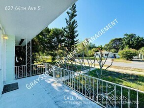 627 64th Ave S in St. Petersburg, FL - Building Photo - Building Photo