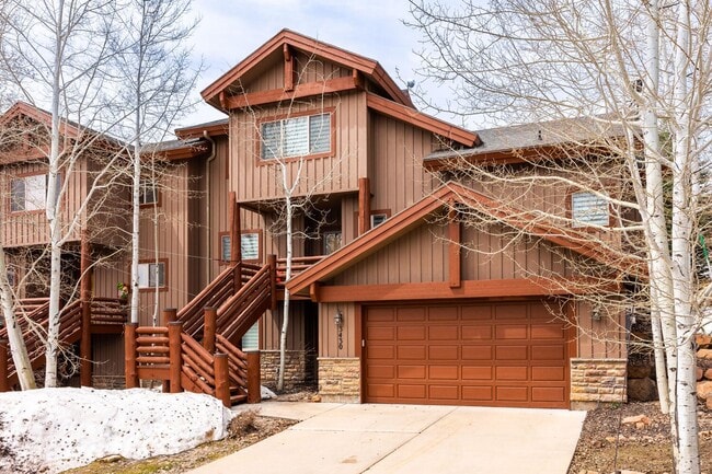 property at 3430 Cedar Dr