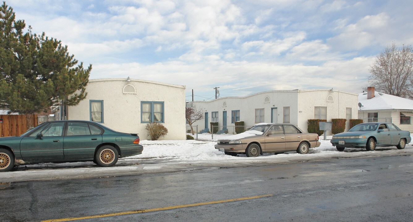 407 S 2ND St in Yakima, WA - Foto de edificio