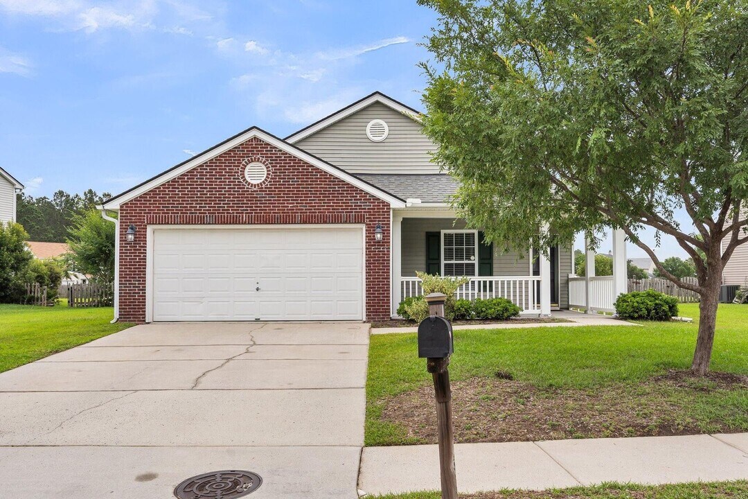 173 Southport Dr in Summerville, SC - Building Photo