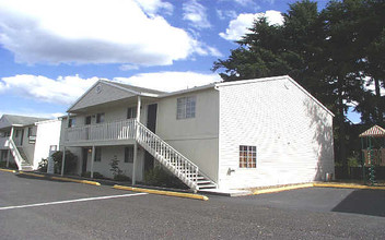 Birchwood Lane Apartments in Vancouver, WA - Building Photo - Building Photo