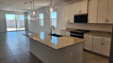 7615 E Cozy Cottage Ln in Queen Creek, AZ - Building Photo - Building Photo