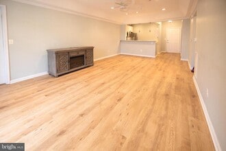 8612 Fluttering Leaf Tr in Odenton, MD - Building Photo - Building Photo