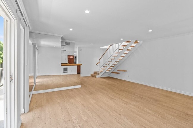4610 Densmore Ave in Los Angeles, CA - Building Photo - Building Photo