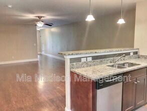 11330 White Bluff Rd in Savannah, GA - Building Photo - Building Photo
