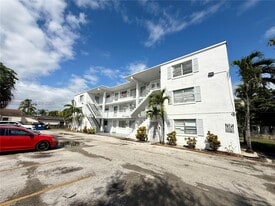 8262 NE 1st Ave in Miami, FL - Building Photo