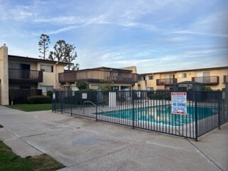 1315 Magnolia Ave-Unit -01 in Gardena, CA - Building Photo - Building Photo