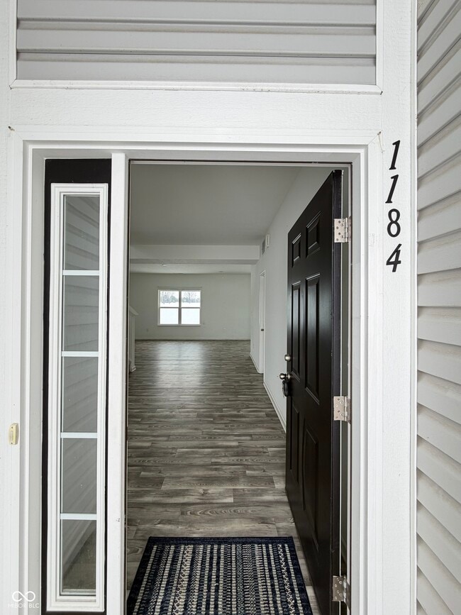 1184 Lakeshore Dr in Greenwood, IN - Building Photo - Building Photo