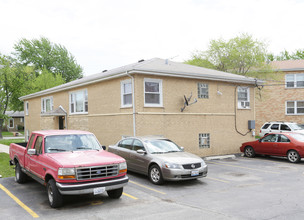 622 S Wisconsin Ave in Addison, IL - Building Photo - Building Photo