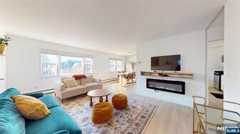 121 3rd St in South Orange, NJ - Building Photo