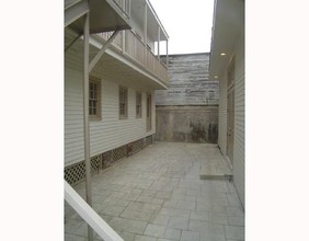 1028 Kerlerec St in New Orleans, LA - Building Photo - Other