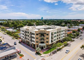 4100 SW 64th Ave in Davie, FL - Building Photo