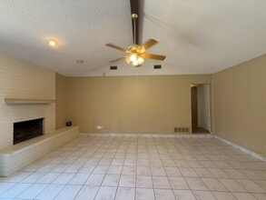 5604 Ember Dr in Arlington, TX - Building Photo - Building Photo