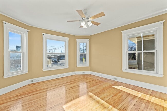 37 Arlington St in Portland, ME - Building Photo - Building Photo