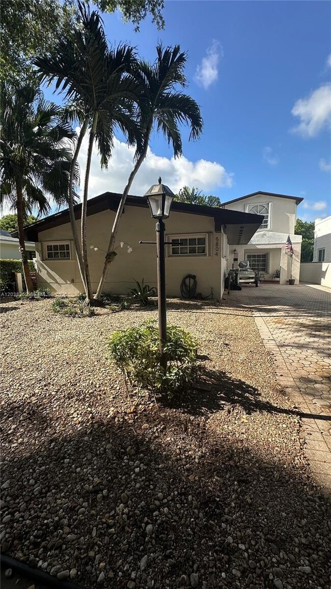 property at 5804 SW 35th St